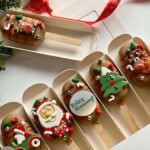 Akril cupcake korong Boldog karácsonyt felirattal (ezüst)