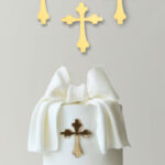 Kereszt tortacharm- arany