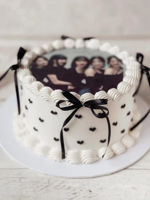 #blackpink 💖
.
.
.
#blackpinkhouse #blackpi̇nk #blackpink小卡 #blackpinkcake #cake#girlycake#girlcake #szülinapitorta#tortaostyanyomtatás #blackandwhite#vintagecake